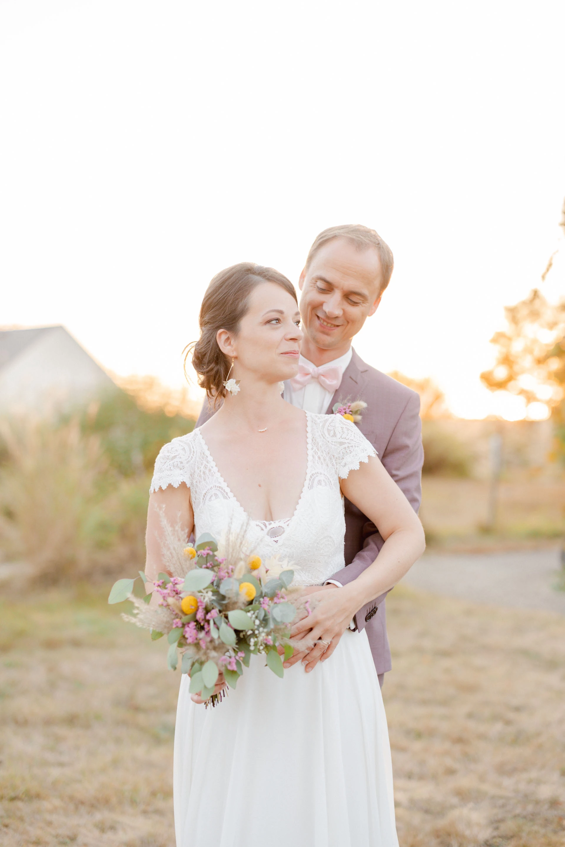 bonheur robe sourire mariage marron